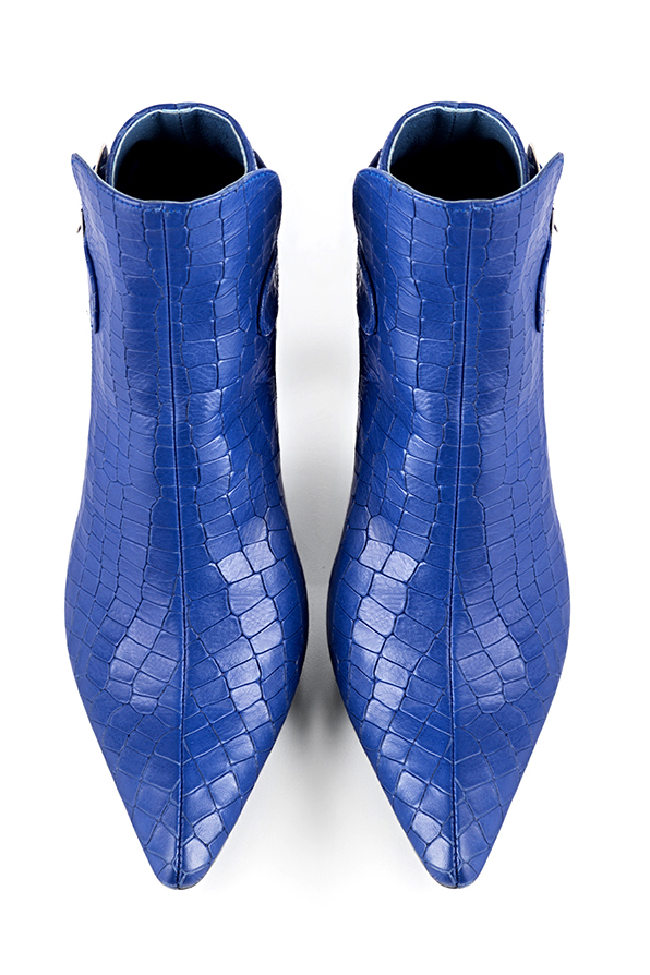 Boots habillees femme bleu electrique. Bout effile. Talon mi haut fin